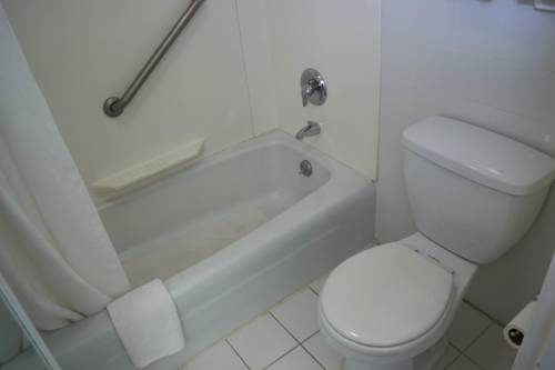 Imagen de la habitación del Hotel New Hope Inn & Suites. Foto 12