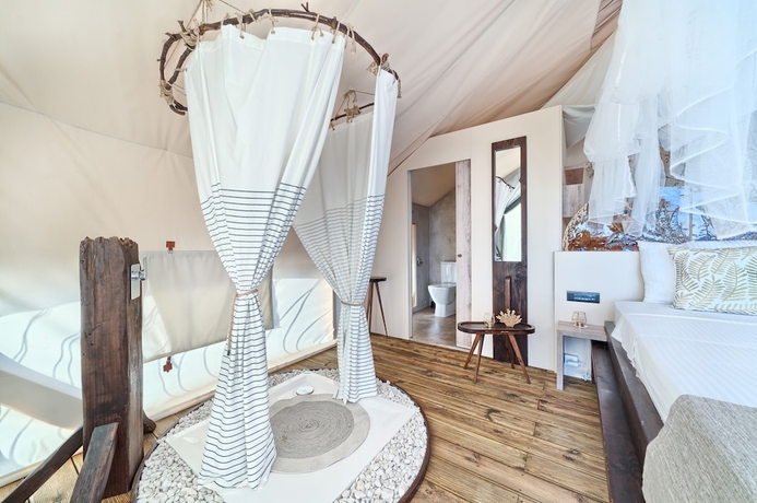 Imagen de la habitación del Hotel New Horizons Resort. Foto 6