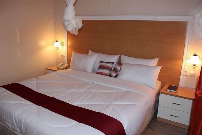 Imagen de la habitación del Hotel New Impala. Foto 3