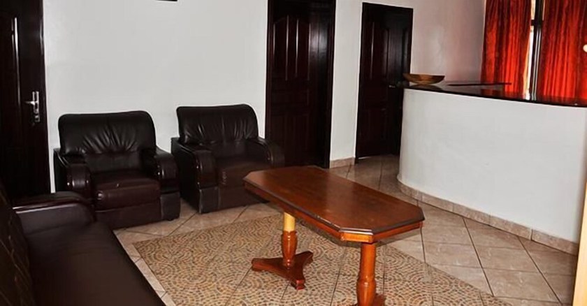 Imagen de los interiores del Hotel New Impala. Foto 5