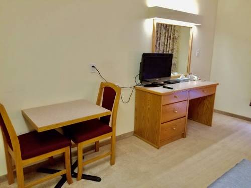 Imagen de la habitación del Hotel New Imperial Inn. Foto 9