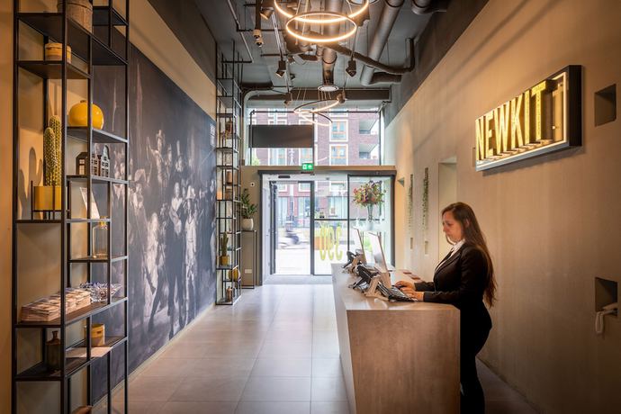 Imagen de los interiores del Hotel New Kit. Foto 18