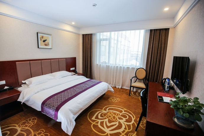 Imagen de la habitación del Hotel New Knight Royal. Foto 9