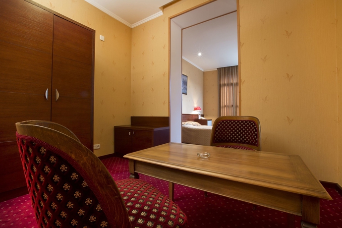 Imagen de la habitación del Hotel New Kopala. Foto 7