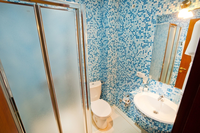 Imagen de la habitación del Hotel New Kopala. Foto 14