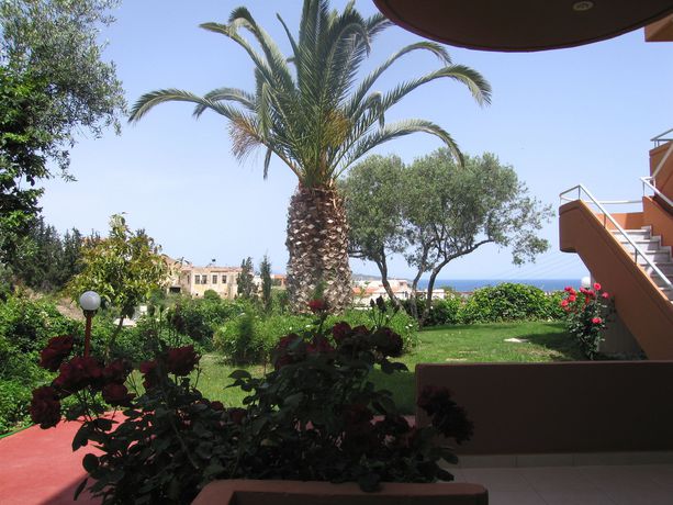 Imagen de los exteriores del Hotel New Kydonia Suites and Studios. Foto 5
