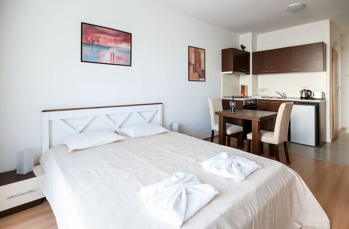 Imagen de la habitación del Hotel New Line Village Apartments. Foto 13