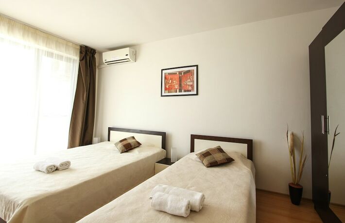 Imagen general del Hotel New Line Village Apartments. Foto 6