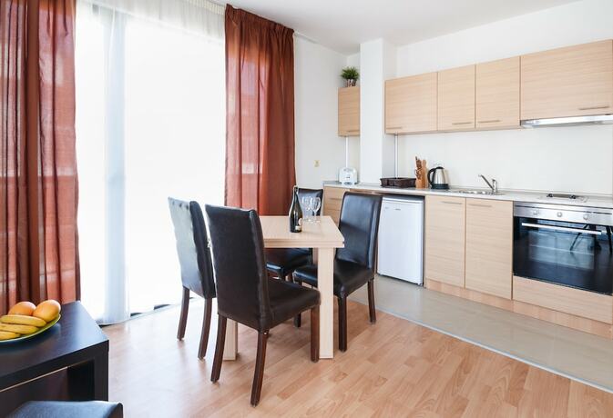 Imagen de la habitación del Hotel New Line Village Apartments. Foto 17