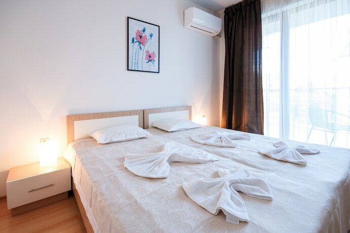 Imagen de la habitación del Hotel New Line Village Apartments. Foto 18