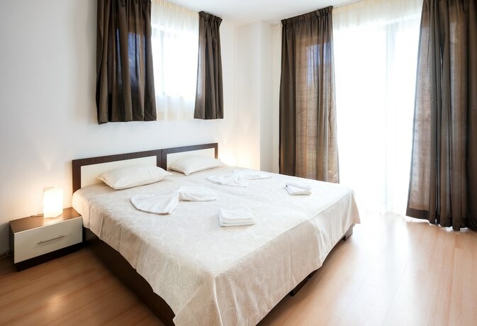 Imagen general del Hotel New Line Village Apartments. Foto 10