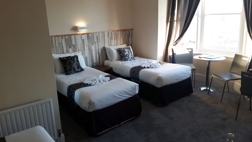 Imagen de la habitación del Hotel New Madeira. Foto 2