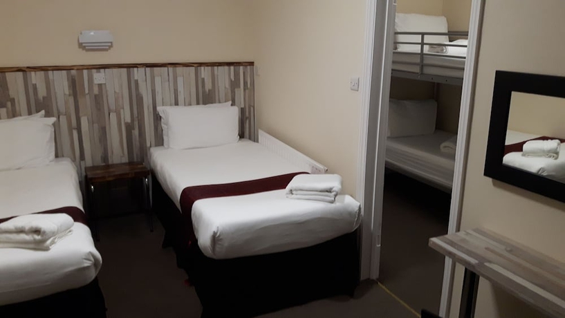 Imagen de la habitación del Hotel New Madeira. Foto 5