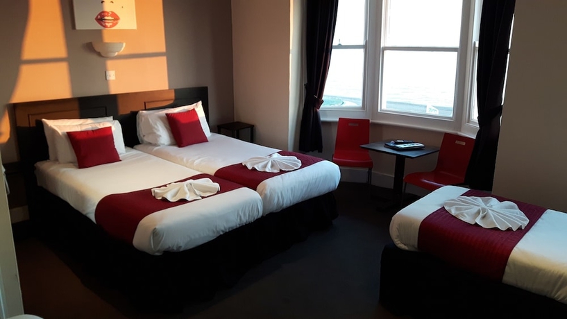 Imagen de la habitación del Hotel New Madeira. Foto 15