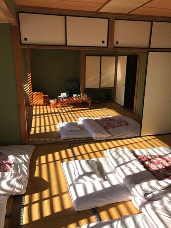 Imagen de la habitación del Hotel New Makomo. Foto 21