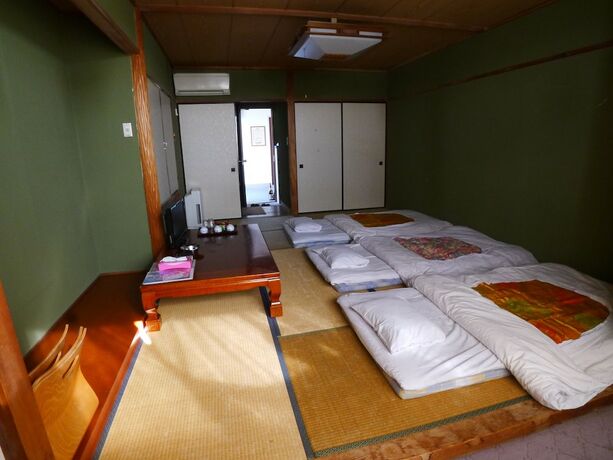 Imagen de la habitación del Hotel New Makomo. Foto 23