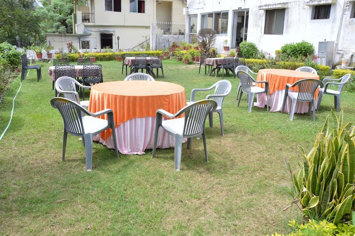 Imagen del bar/restaurante del Hotel New Mamta, Mount Abu. Foto 2