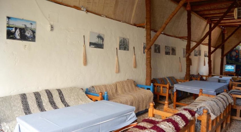 Imagen de los interiores del Hotel New Memnon. Foto 15