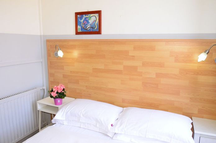 Imagen de la habitación del Hotel New Milan. Foto 8