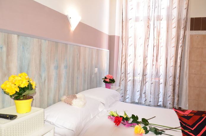 Imagen de la habitación del Hotel New Milan. Foto 11