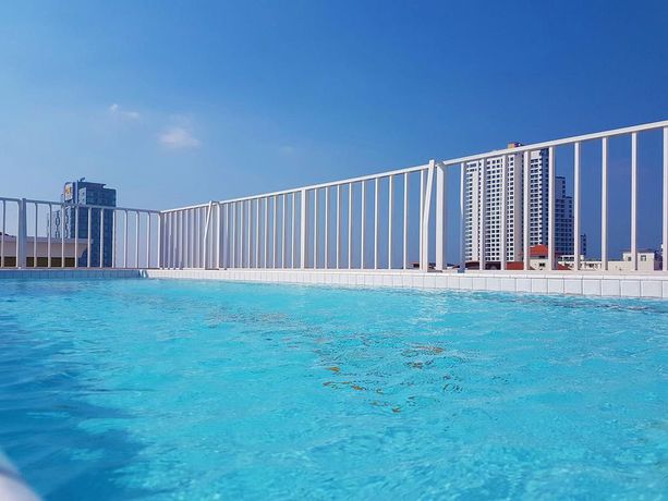 Imagen de la piscina del Hotel New Nordic Club. Foto 12