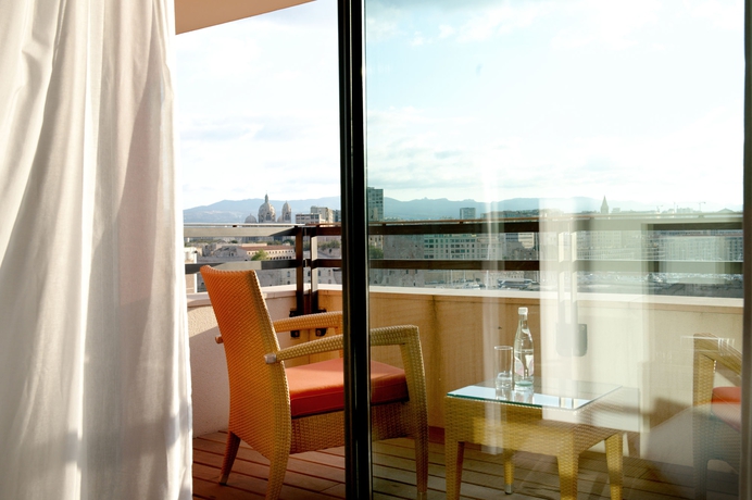 Imagen de la habitación del Hotel New Of Marseille. Foto 6