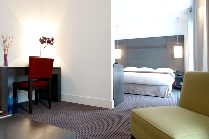 Imagen de la habitación del Hotel New Of Marseille. Foto 9