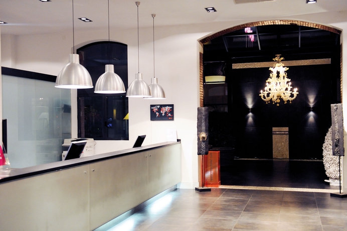 Imagen de los interiores del Hotel New Of Marseille. Foto 14