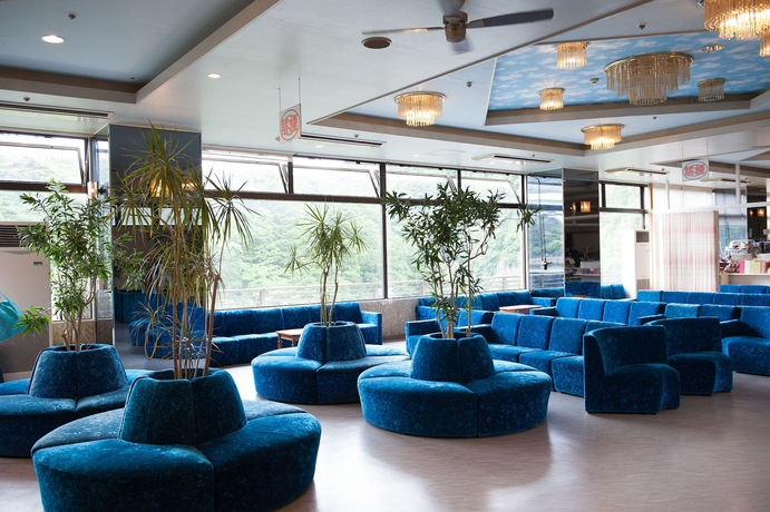 Imagen de los interiores del Hotel New Ohruri. Foto 17
