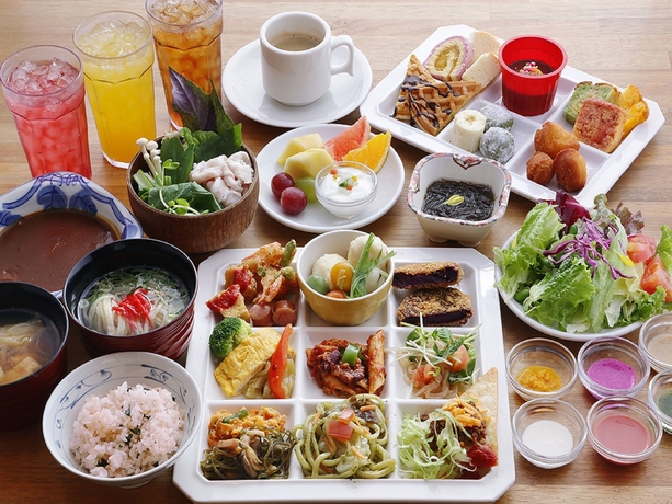 Imagen del bar/restaurante del Hotel New Okinawa. Foto 4
