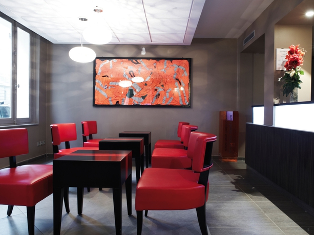 Imagen del bar/restaurante del Hotel New Opera. Foto 2