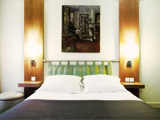 Imagen de la habitación del Hotel New Opera. Foto 8