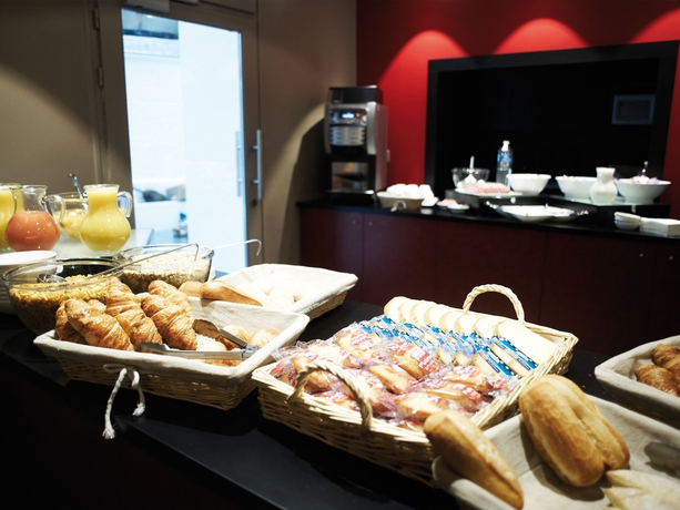 Imagen del bar/restaurante del Hotel New Opera. Foto 5