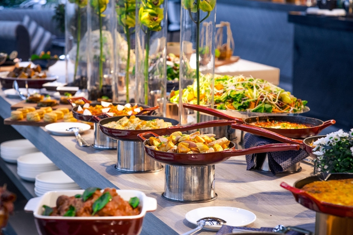 Imagen del bar/restaurante del Hotel New Orient Danang. Foto 10