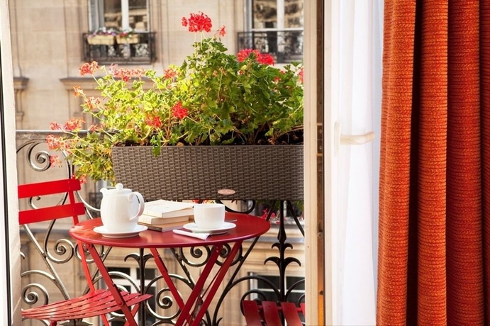 Imagen del bar/restaurante del Hotel New Orient. Foto 2