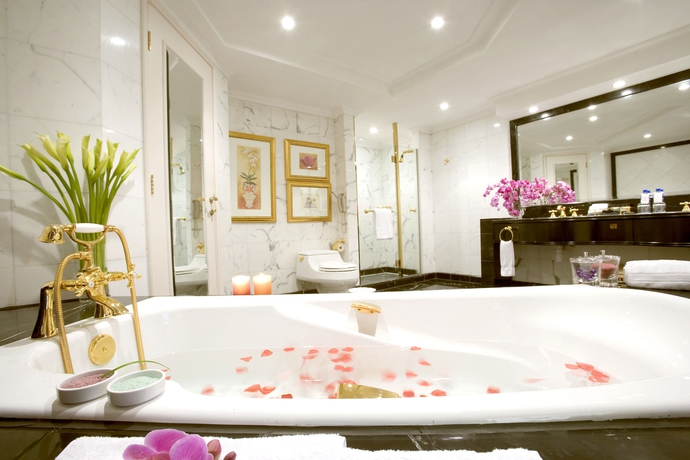 Imagen de la habitación del Hotel New Orient Landmark. Foto 9