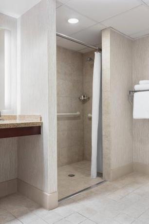 Imagen de la habitación del Hotel New Orleans Marriott. Foto 17