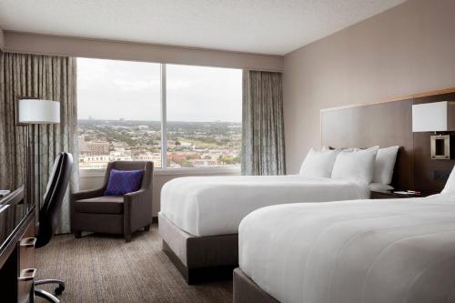 Imagen de la habitación del Hotel New Orleans Marriott. Foto 18