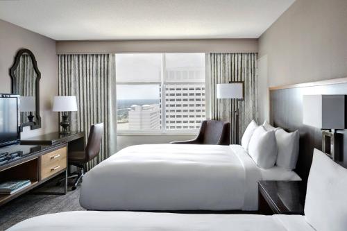 Imagen de la habitación del Hotel New Orleans Marriott. Foto 19