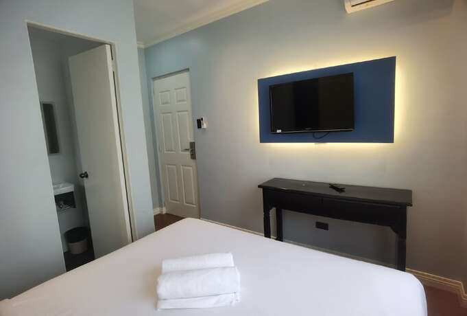 Imagen de la habitación del Hotel New Orleans Tagaytay. Foto 13