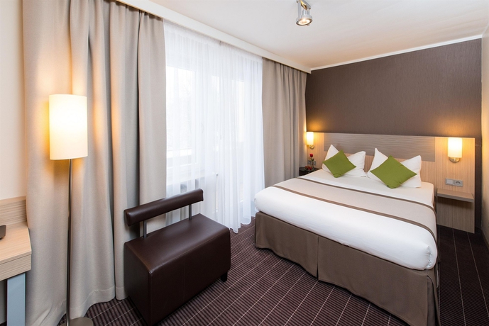 Imagen de la habitación del Hotel New Orly. Foto 13