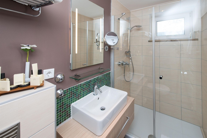 Imagen de la habitación del Hotel New Orly. Foto 14