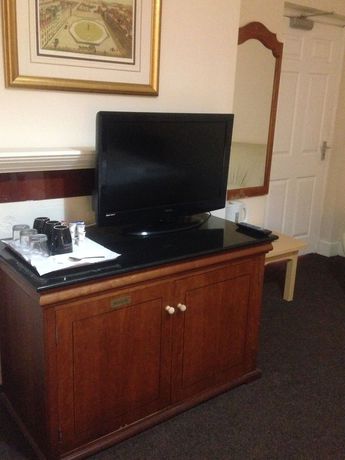 Imagen del bar/restaurante del Hotel New Oscar. Foto 4