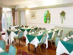 Imagen del bar/restaurante del Hotel New Osterley. Foto 1