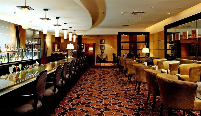 Imagen del bar/restaurante del Hotel New Otani Chang Fu Gong. Foto 2