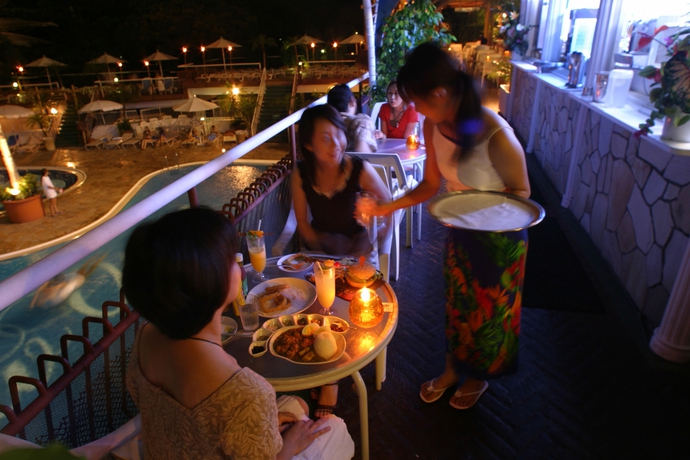 Imagen de la piscina del Hotel New Otani Tokyo Executive House Zen. Foto 16