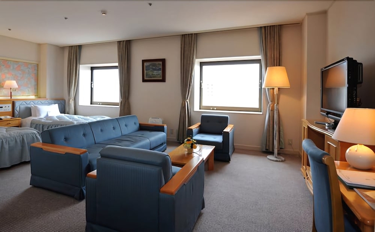 Imagen de la habitación del Hotel New Otani Tottori. Foto 15