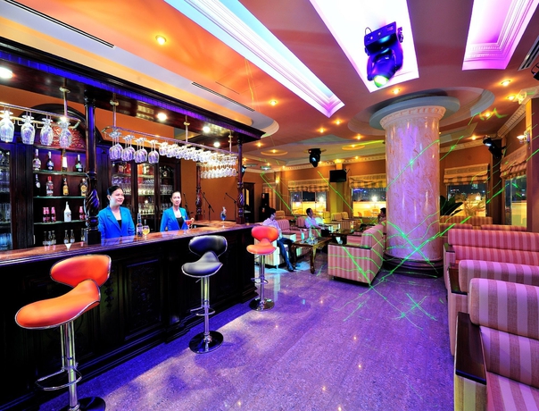 Imagen de los interiores del Hotel New Pacific. Foto 15