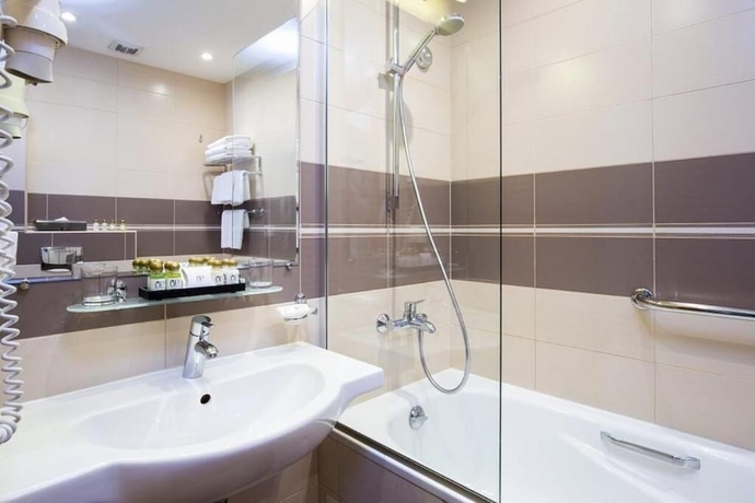 Imagen de la habitación del Hotel New Peterhof. Foto 7