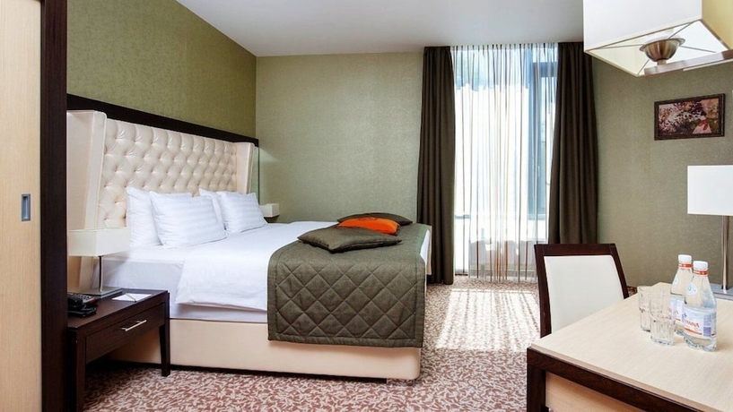 Imagen de la habitación del Hotel New Peterhof. Foto 9